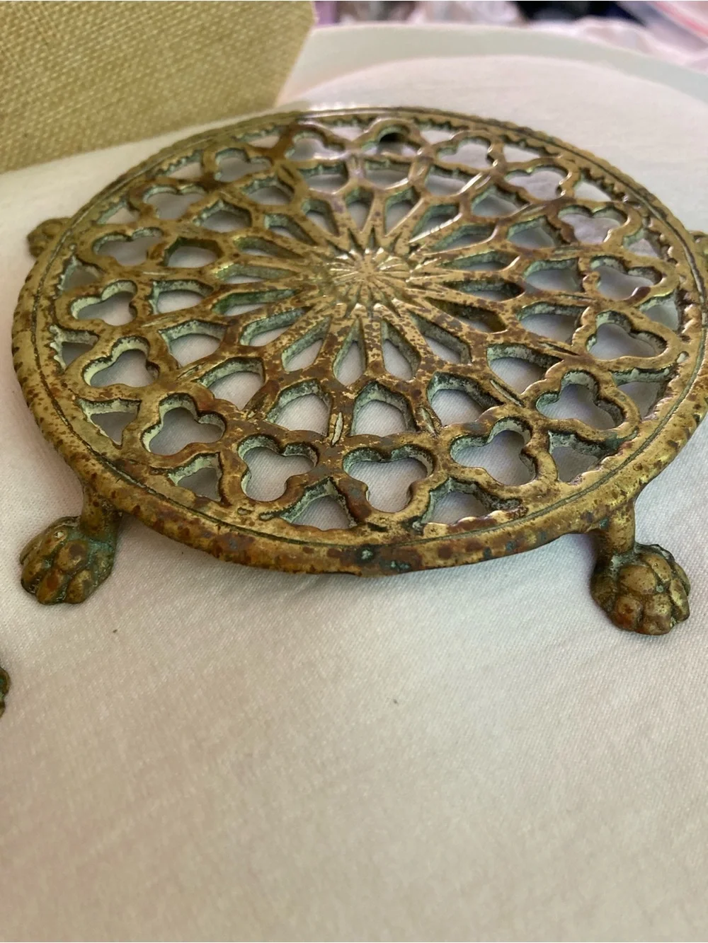 Glo-Mar Art Works Inc., N.Y. Set of 2 Antique Trivet Solid Brass Lion Paw Feet